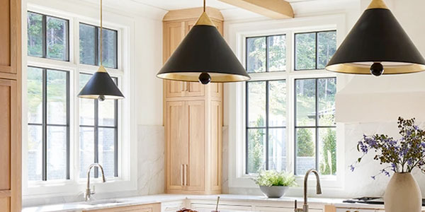 Casement and awning window style